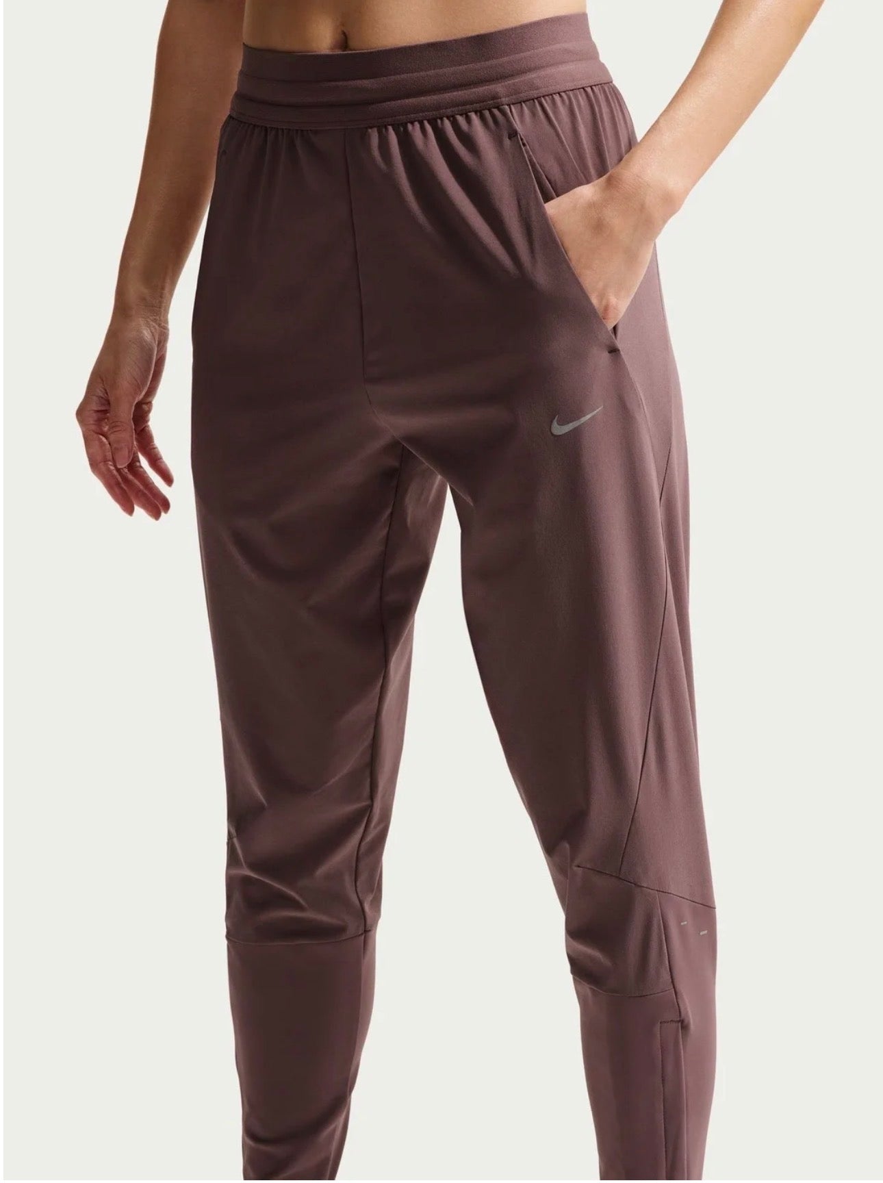 NIKE WOMEN DRI-FIT WOVEN TRAINING PANTS