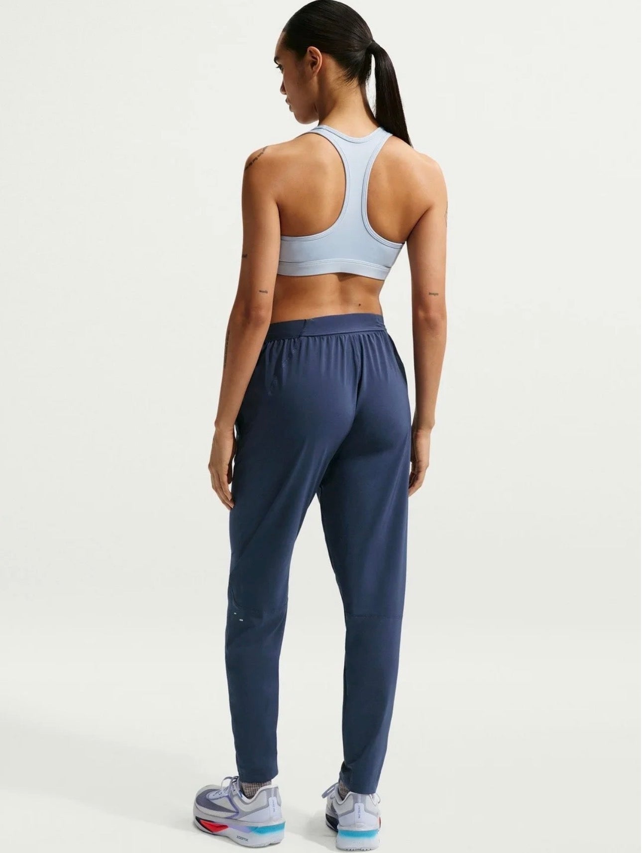 NIKE WOMEN DRI-FIT WOVEN TRAINING PANTS