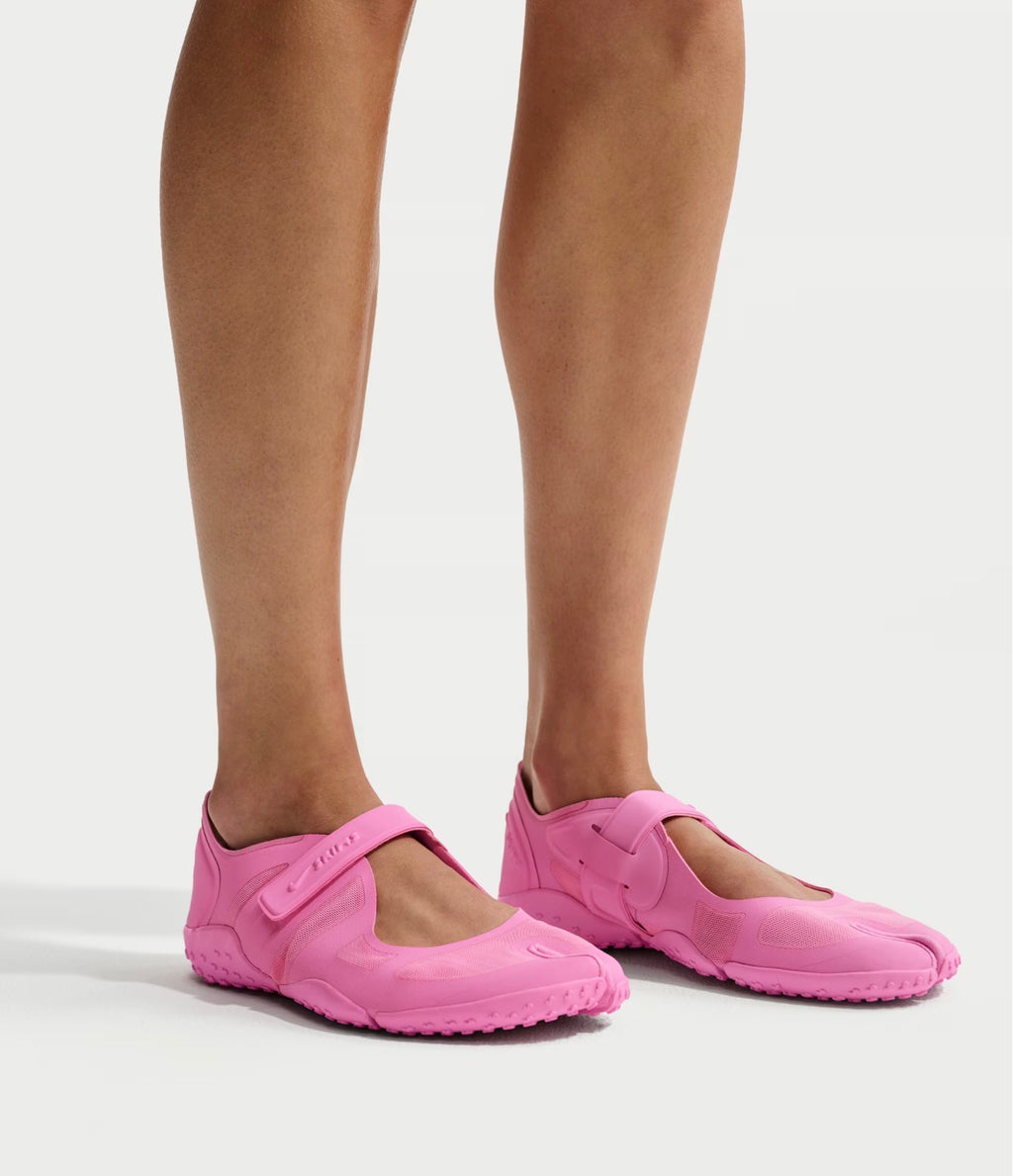 Nike Aqua Flex WMN Mule SKIMS