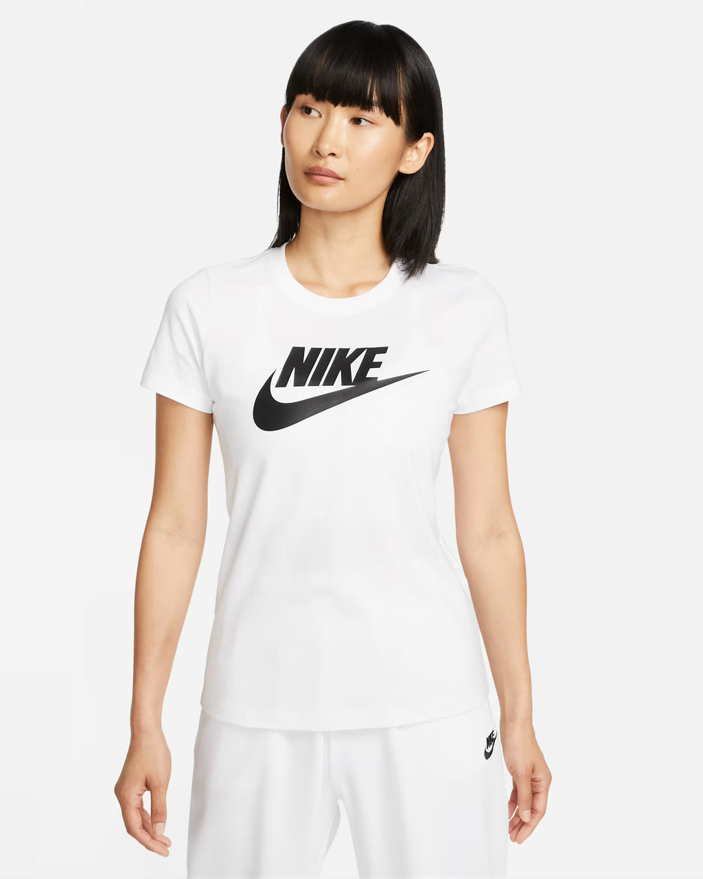 Nike Sportswear Essential Tee