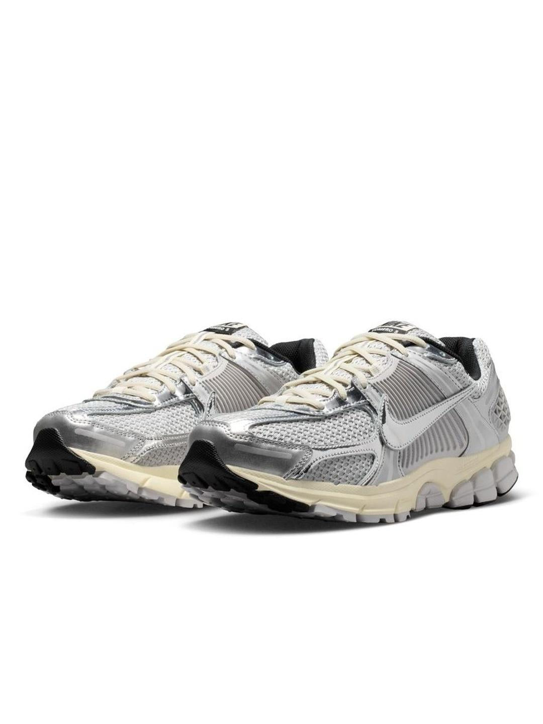 Nike Vomero 5 Men Shoes