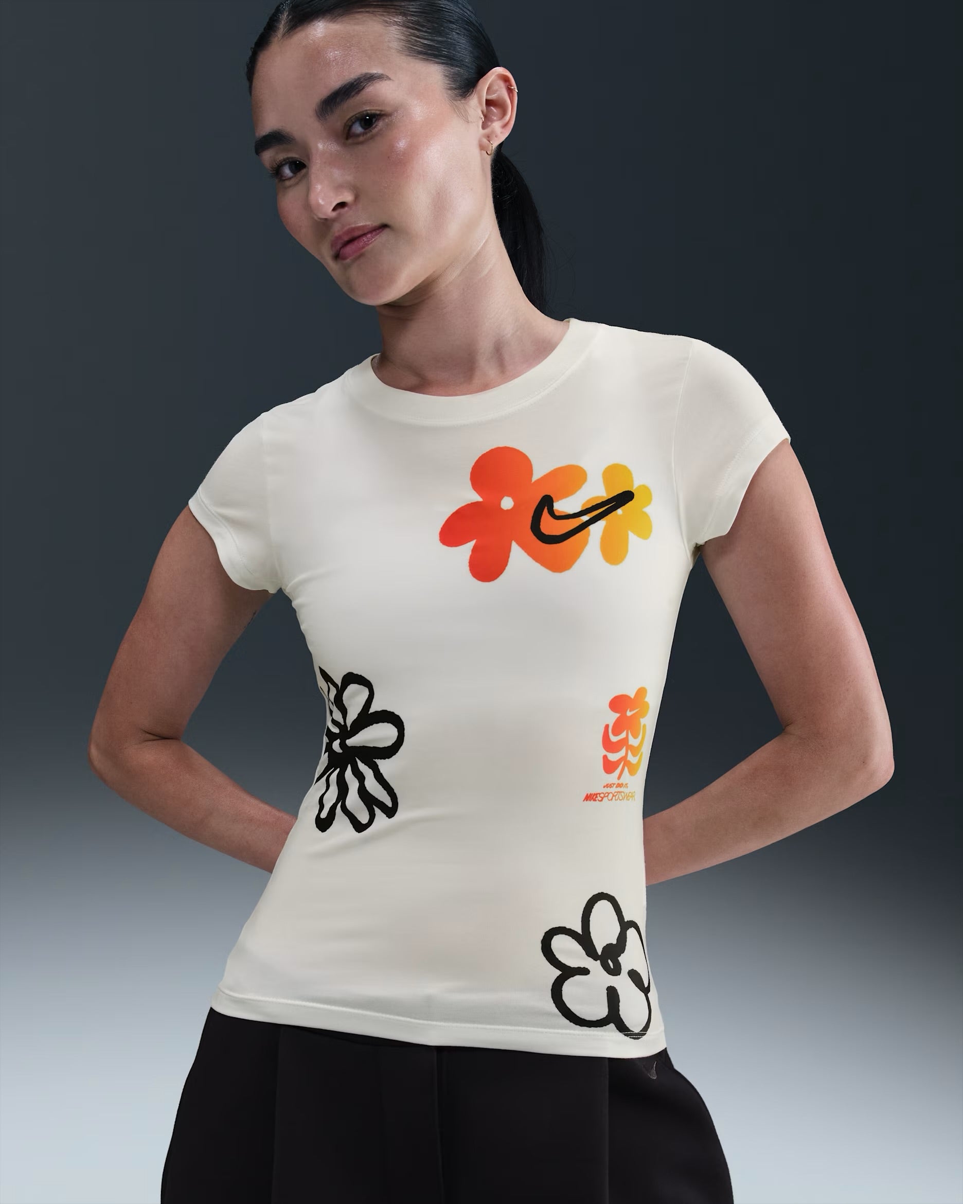 Nike Sportswear Floral Graphic T-Shirt (Women's)