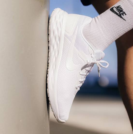 Nike Revolution 6 Next Nature – All White