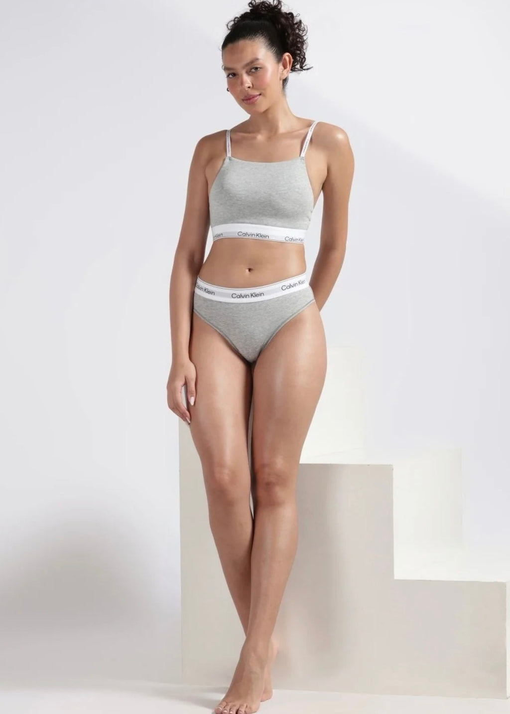 Calvin Klein Women’s Cotton Stretch Bralette – Grey